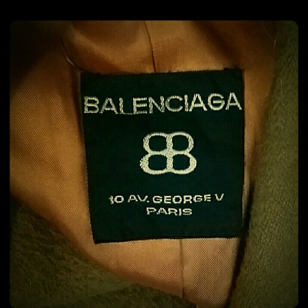 BALENCIAGA CAMEL HAIR CLASSIC TRENCH